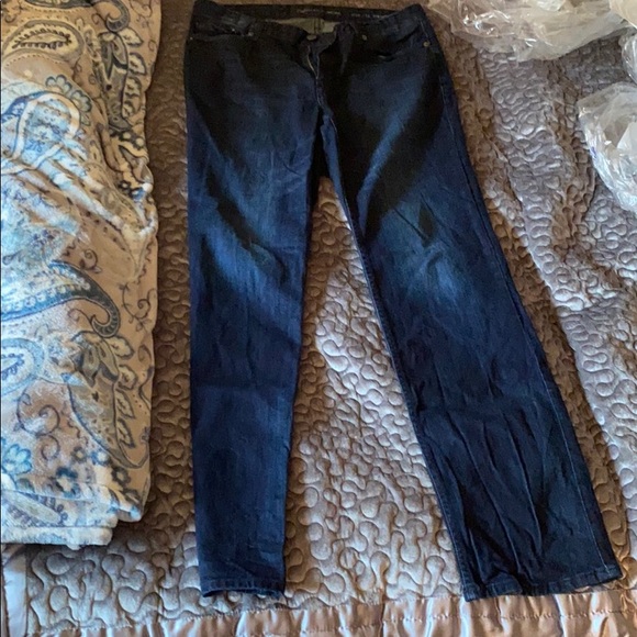 Jeans - Picture 1 of 2